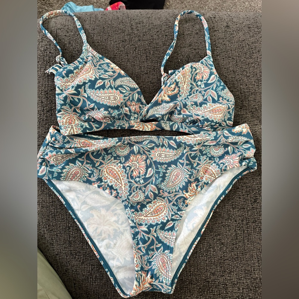 Cupshe Blue and Orange Paisley Bikini